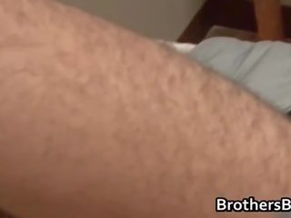 Brothers sexy b-yfriend dostane kohout olizovat